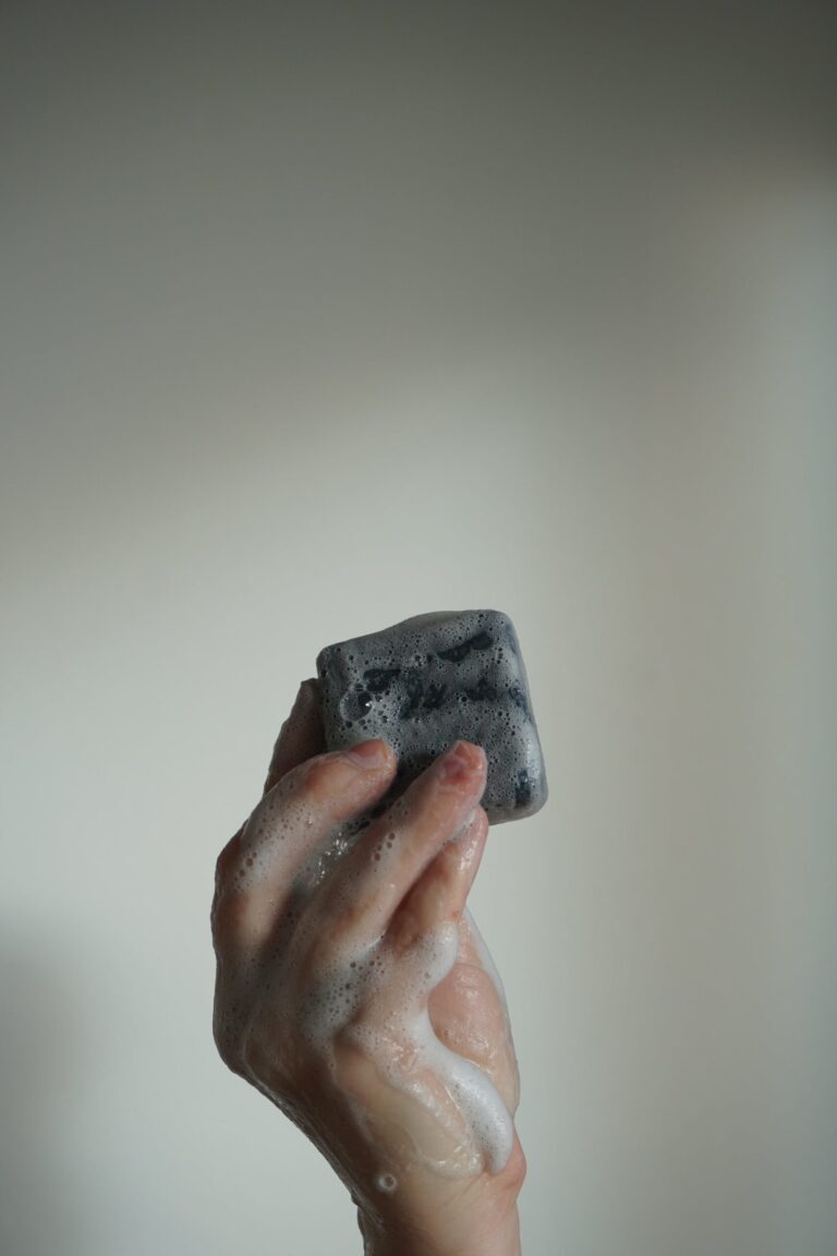 Hvordan bruger man en shampoobar?