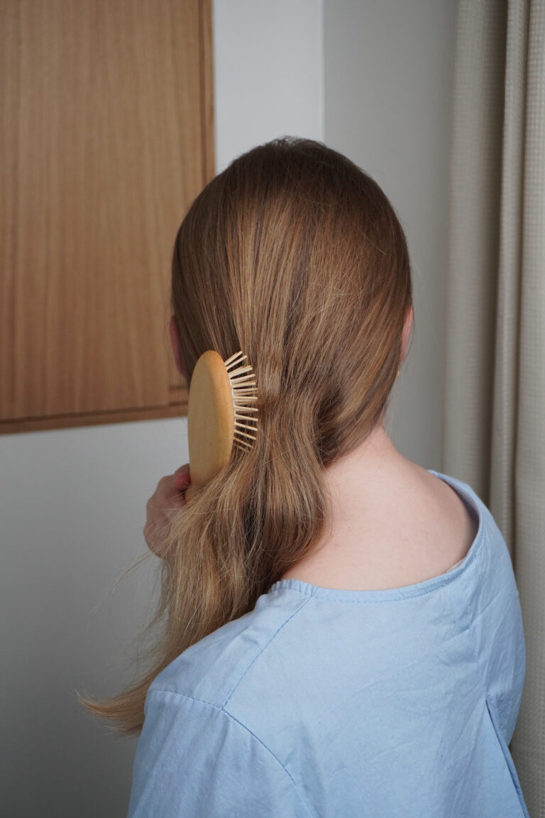 Er det din børste der giver dig fedtet hår?