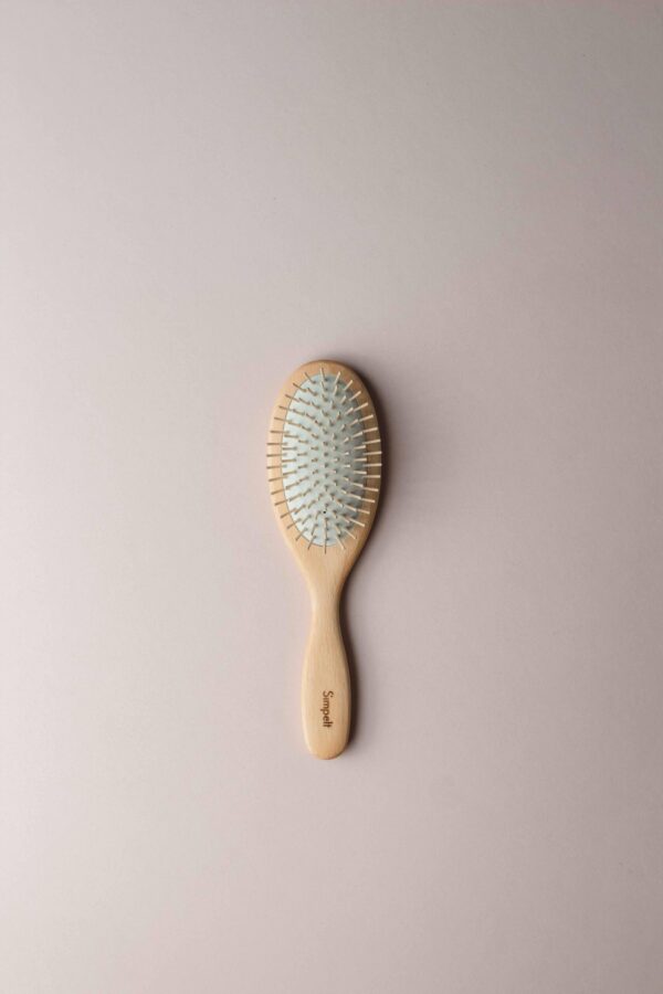 Simpelt hårbørste i træ